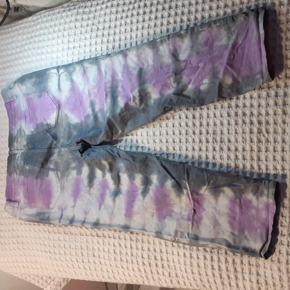 Tie dyed jeans, Gloria Vanderbilt, size 18W, Amanda - Picture 2 of 4